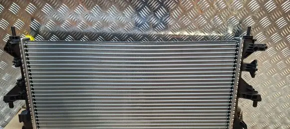 Coolant radiator