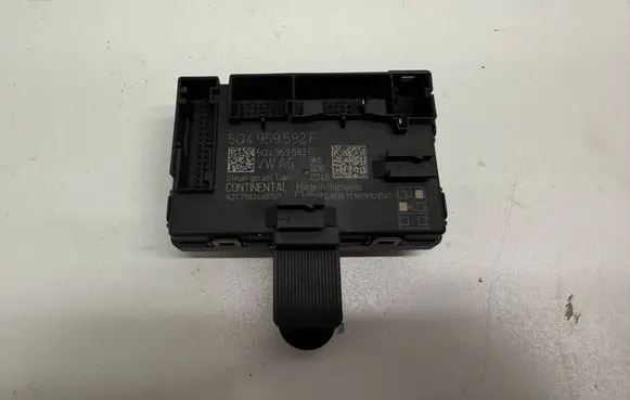 Skoda Karoq Door central lock control unit/module 5Q4959592F
