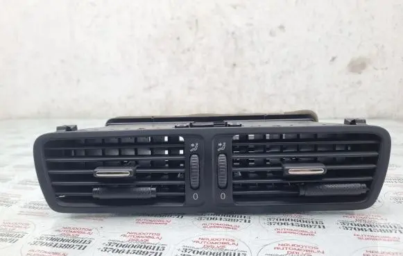 Volkswagen PASSAT B6 Dash center air vent grill 3C1819728 3C2819728E
