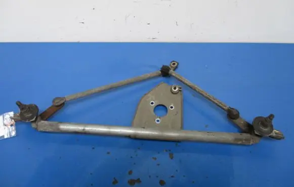 Opel Combo B Front wiper linkage and motor