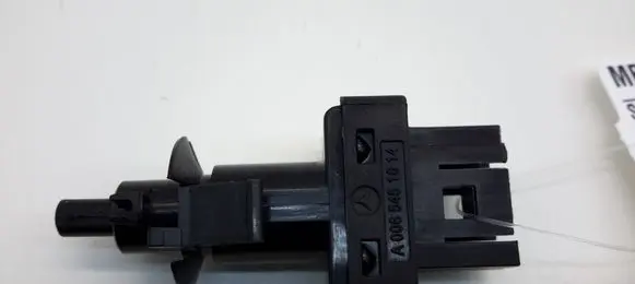 Mercedes-Benz B W246 W242 Clutch pedal sensor A0065451014