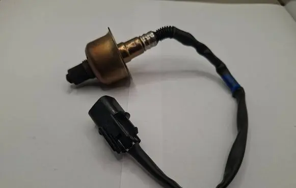 KIA Rio Lambda probe sensor 3921003040 55647463 2016G4LA
