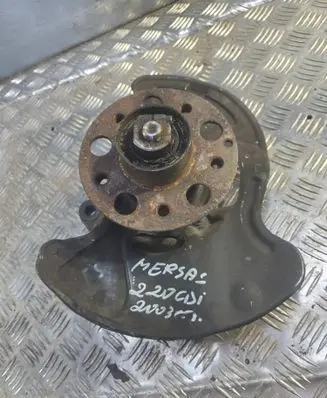 Mercedes-Benz C AMG W203 Front wheel hub 