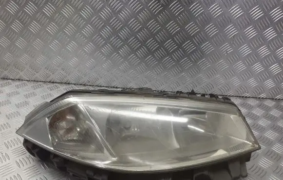 Renault Megane II Headlight/headlamp 8200073221J