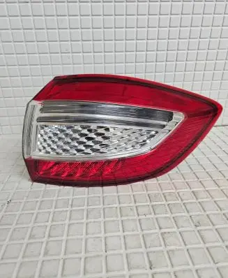 Ford Mondeo MK IV Rear/tail lights 14587