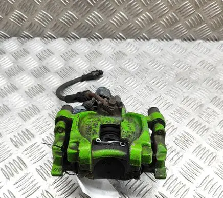 Volkswagen Golf VII Rear brake caliper 8V0615424D 5Q0615406DB