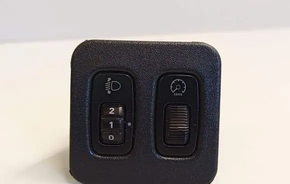 Mitsubishi Pajero Headlight level height control switch MR402645