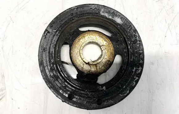 Peugeot 308 Crankshaft pulley