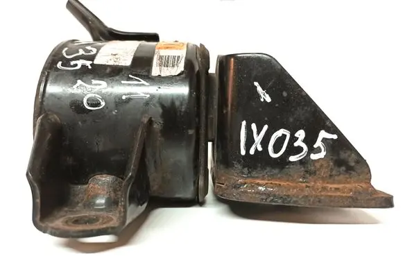 Hyundai ix35 Engine mount bracket