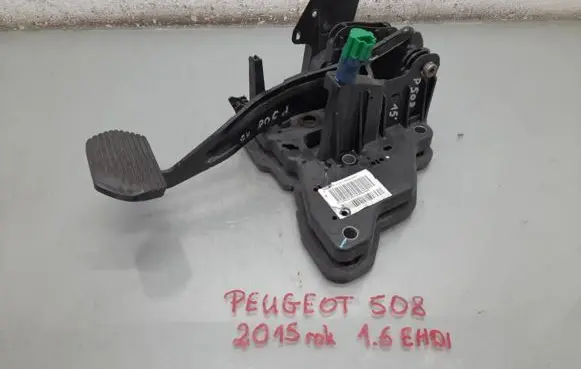 Peugeot 508 Brake pedal 9808827380