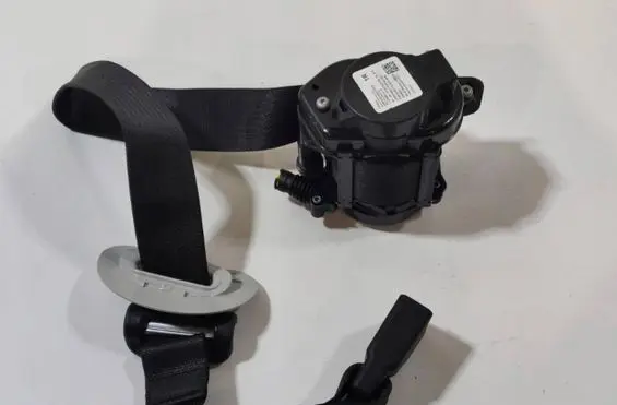 Tesla Model 3 Front seatbelt 1105822-01-F 110582201F 1105822