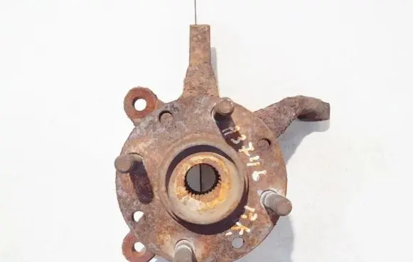 Mitsubishi Colt Front wheel hub