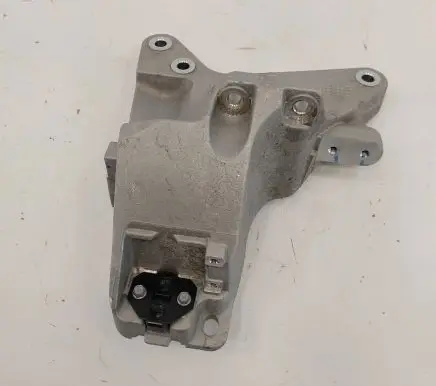 Hyundai Kona I Other engine bay part