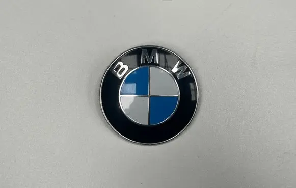 BMW 1 E81 E87 Manufacturer badge logo/emblem 8132375