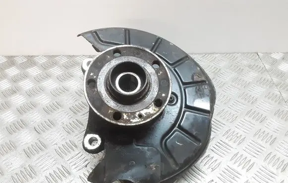 Volkswagen PASSAT B7 Front wheel hub