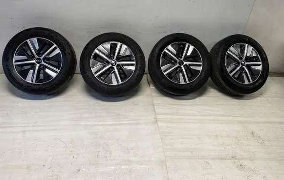 R16 alloy rim