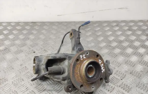 Citroen DS3 Front wheel hub