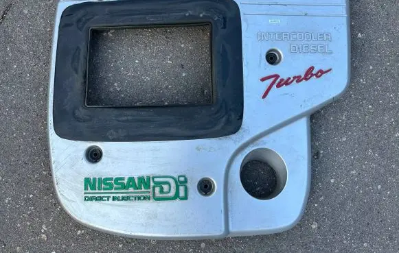 Nissan Patrol Y61 Engine cover (trim) 11050VC112