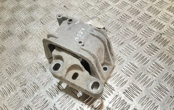 Volkswagen Golf V Engine mount bracket 1K0199262L