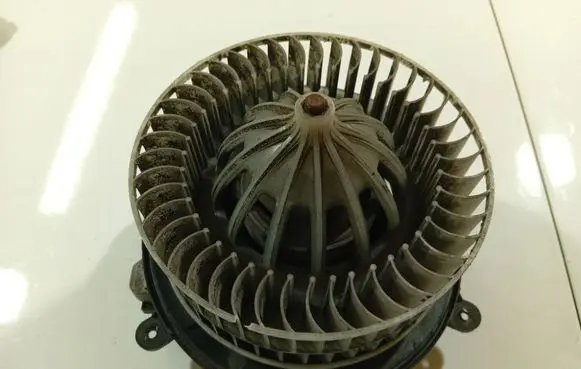 Mercedes-Benz CLS C219 Heater fan/blower 9400973 94.00973