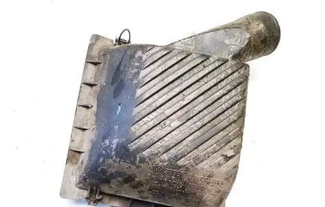 Volkswagen Polo II 86C 2F Air filter box 867129611a 4611785931