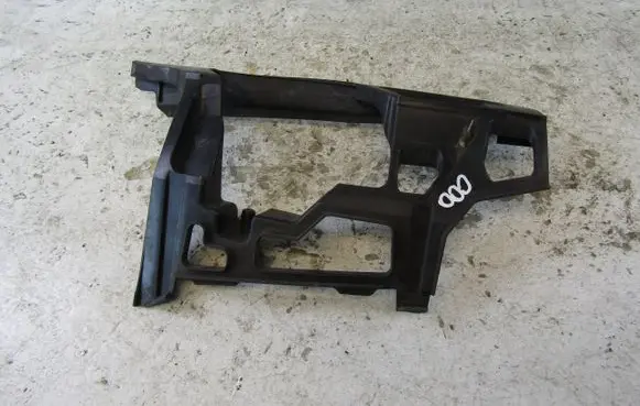 Volkswagen Golf VI Front bumper mounting bracket 5K0807724