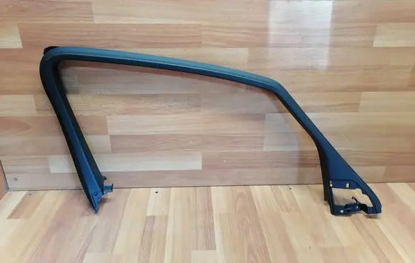 Renault Espace V (RFC) Front door glass trim molding 802753377R