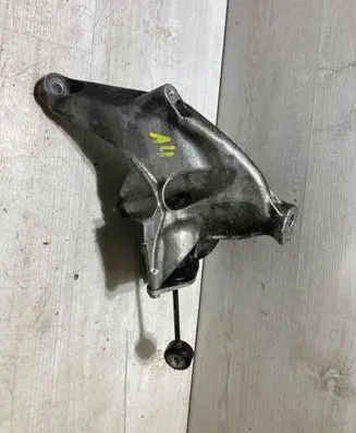 Audi A4 S4 B9 Engine mounting bracket 4M0199307AD