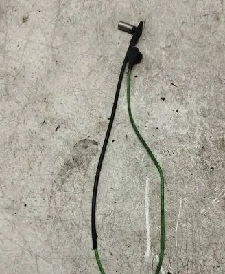 Mercedes-Benz 190 W201 Camshaft position sensor 0261210019
