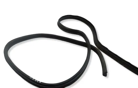 Ford Sierra Rear door rubber seal (on body) 