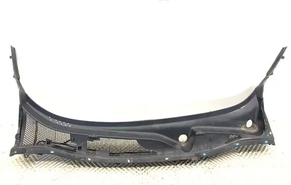 Nissan Juke I F15 Wiper trim 668621KM0C
