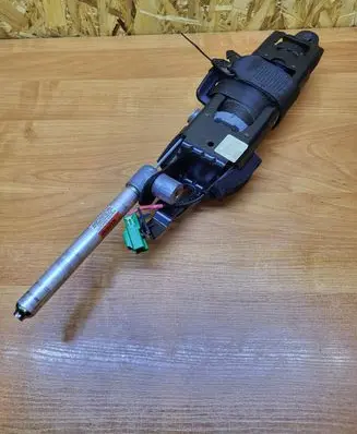 Volvo XC60 Front seatbelt 6227013377