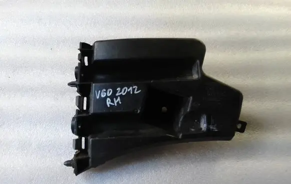 Volvo V60 Front bumper mounting bracket 30796626 BP8BA