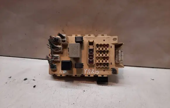 Toyota Yaris Fuse box set