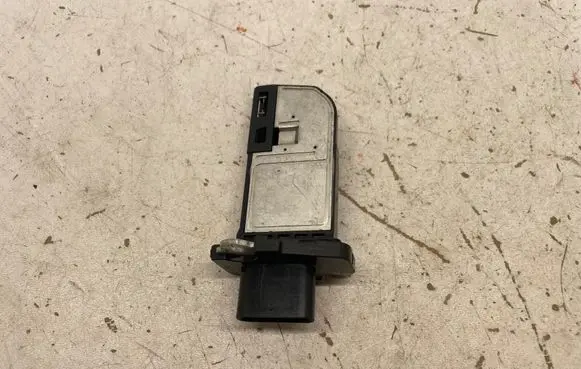 BMW 5 F10 F11 Mass air flow meter 7804150