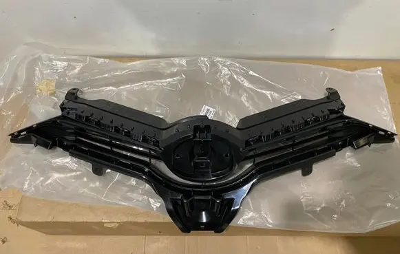 Toyota Auris E180 Front bumper upper radiator grill 5311402380