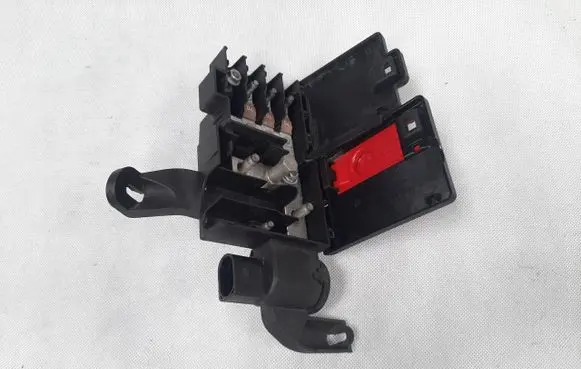 Audi Q7 4M Current control relay 4M0941823A