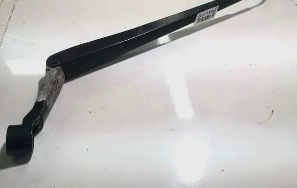 Toyota Corolla Verso AR10 Front wiper blade arm 