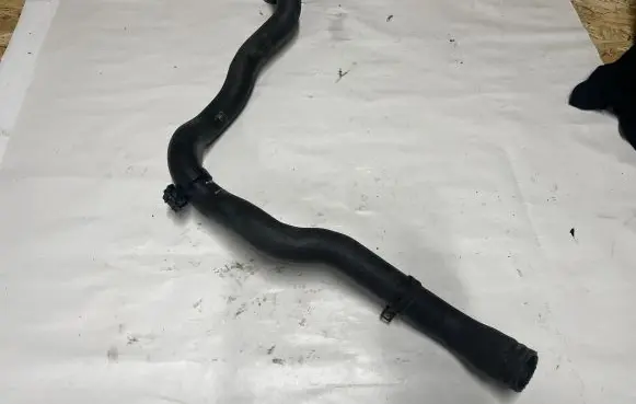Mercedes-Benz CLA C117 X117 W117 Engine coolant pipe/hose A2465010382