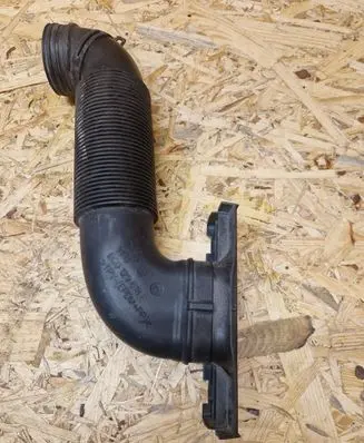 Skoda Rapid (NH) Air intake duct part 6C0129618E
