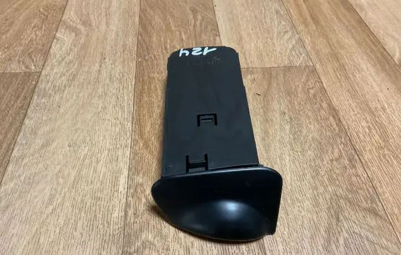 Ford Focus Glove box 98ABF043K78A R66ZA