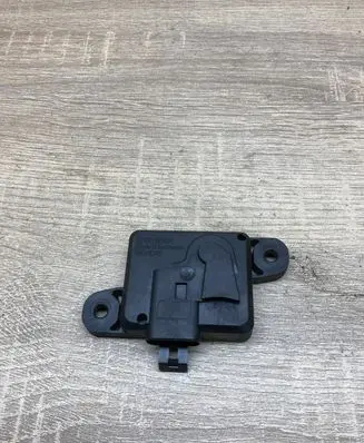 Opel Zafira A Airbag deployment crash/impact sensor 09133263 5WK42856