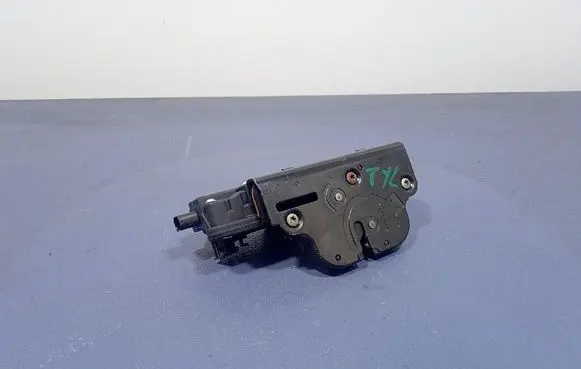 Mercedes-Benz Vito Viano W639 Tailgate/trunk/boot lock/catch/latch A6397401535