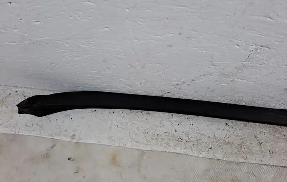 BMW 2 F46 Windshield trim 7331508