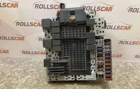 Volvo S60 Fuse box set 08696040 08696098 0467799
