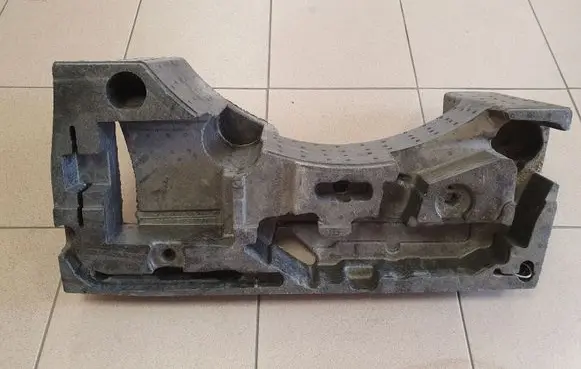 Volkswagen PASSAT B6 Tool box 3C5012115D
