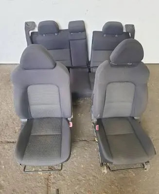 Seat set