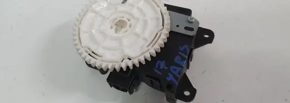 Toyota Yaris A/C air flow flap actuator/motor 