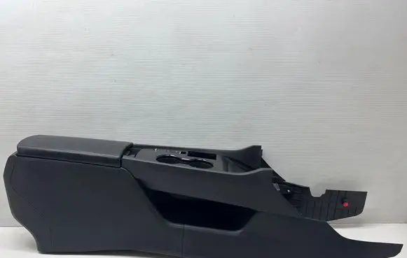 Nissan Rogue Center console 689316RR0A 279316RR0A