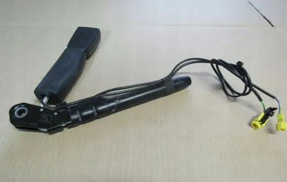 Mercedes-Benz S W222 Front seatbelt buckle A2218601869